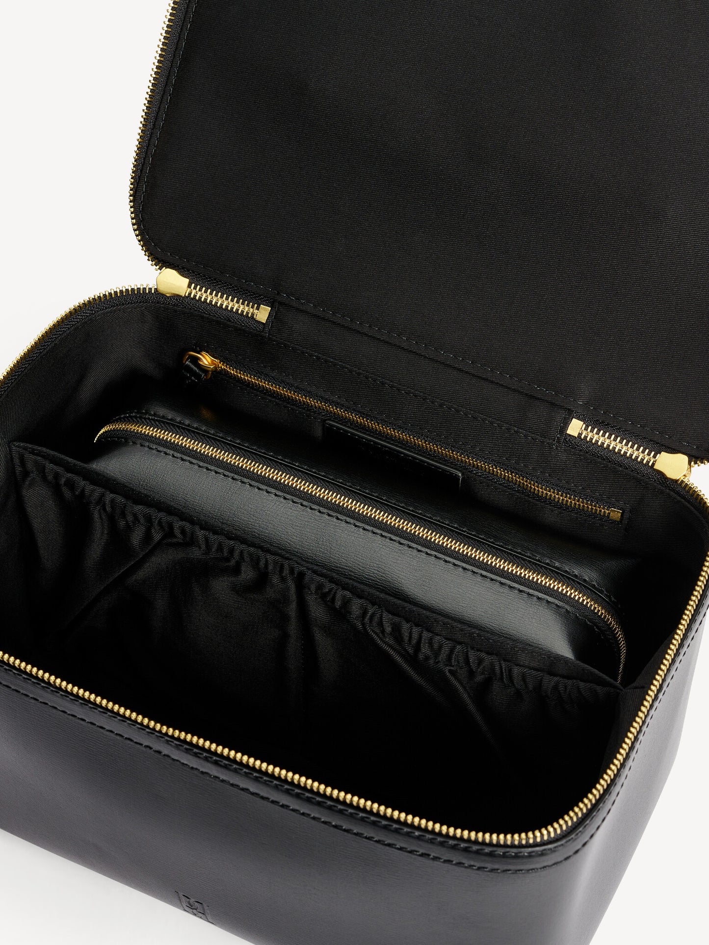 AYA BEAUTY BAG | BLACK