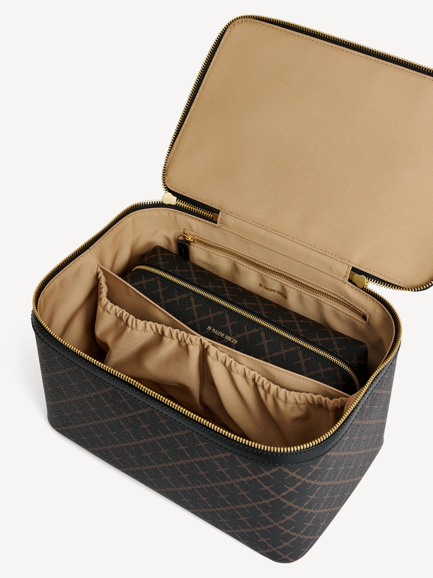 BAE BEAUTY BAG | DARK CHOCOLATE