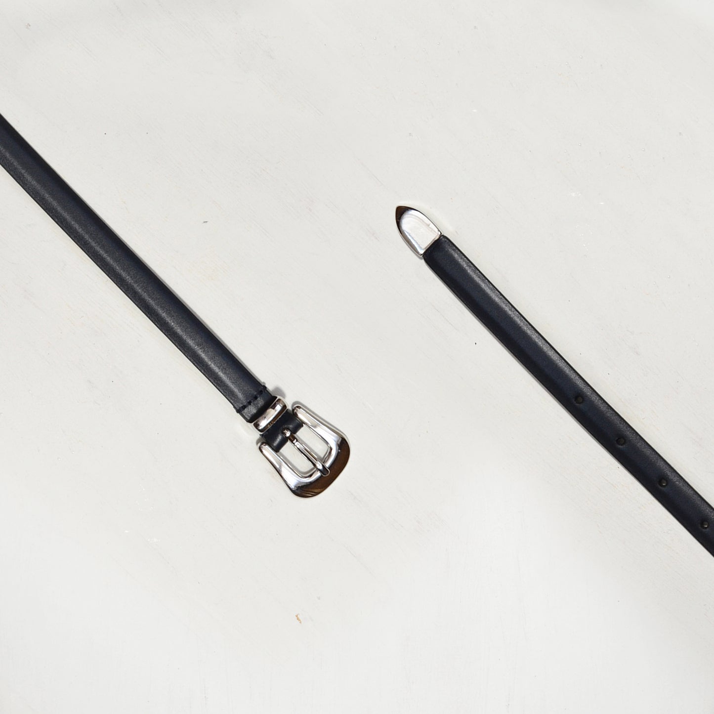 NAVY THIN BELT W POLISHED MODERN WESTERN BUCKLE