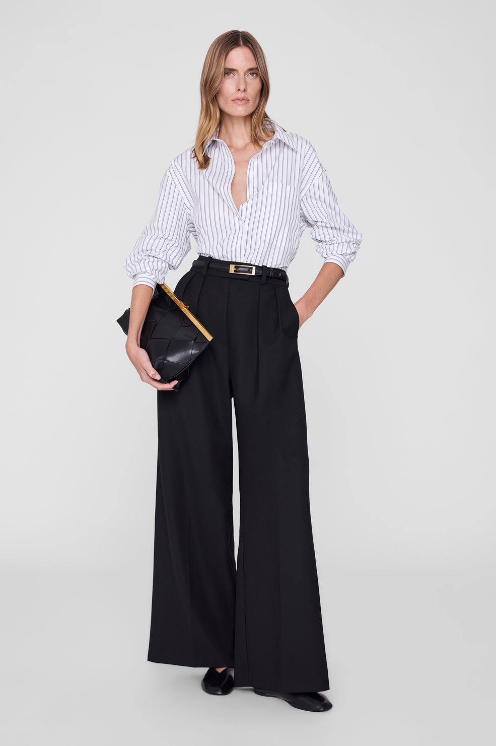 ANINE CLUTCH BRAIDED LEATHER IN BLACK