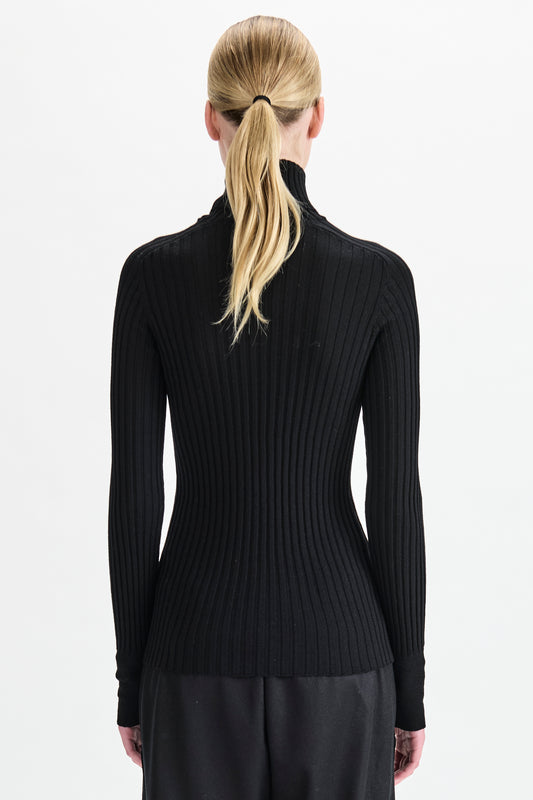 RIBBED KNIT TURTLENECK BLACK