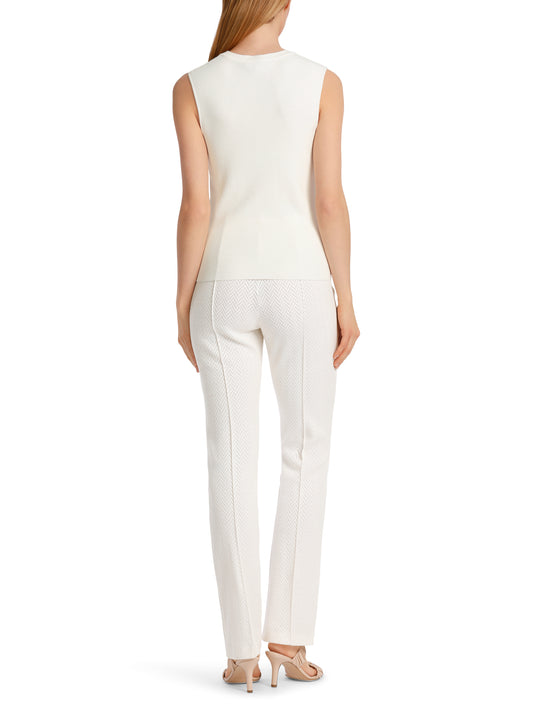 ROUND NECK SLEEVELESS FIT TOP