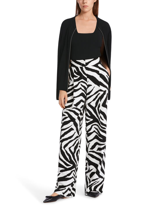 SQUARE NECK SLEEVELESS KNITTED TOP