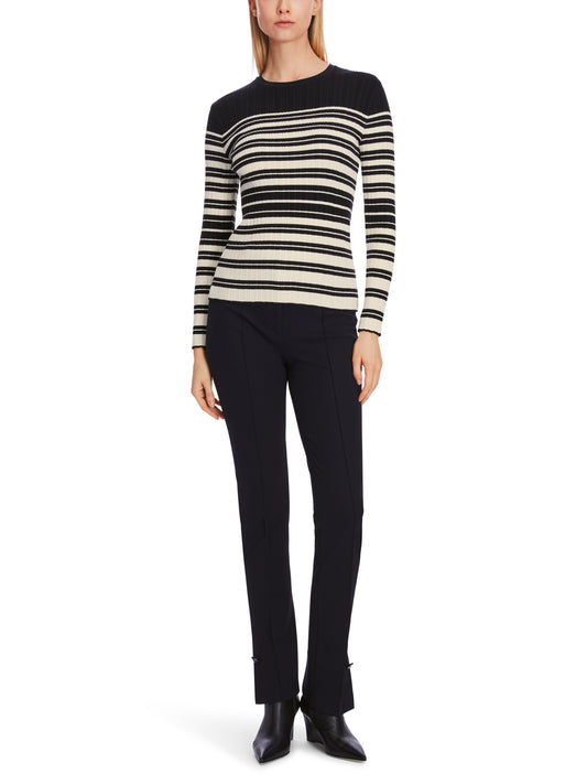 IRREGULAR STRIPED KNIT