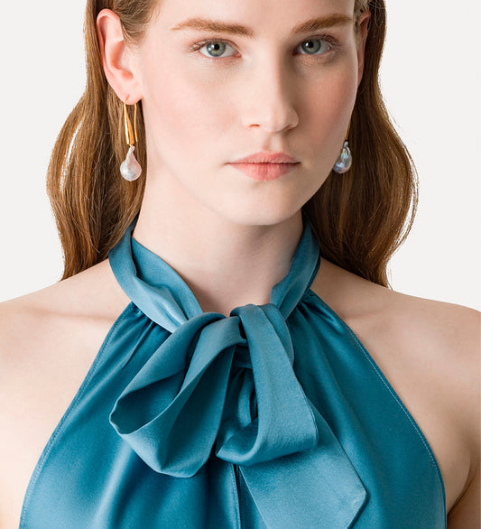 FRENCH HOOK EARRING W SCULPTURE PEARLS