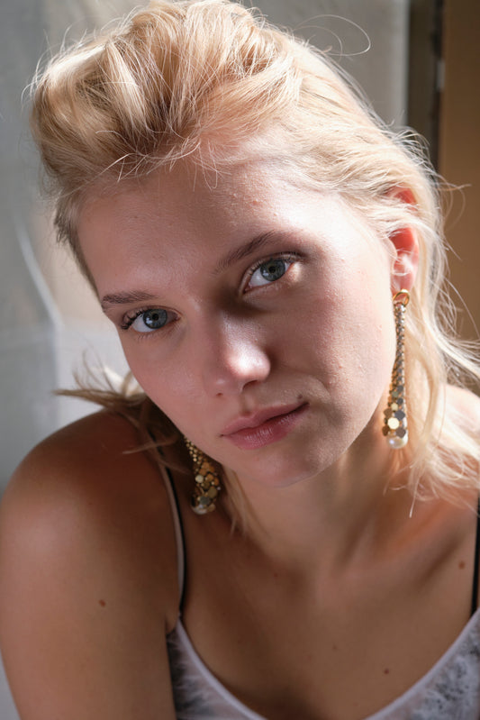 PEARL EARRING IN WHITE & GOLD MESH