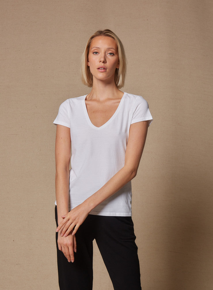 Silk Touch V-Neck S/Sleeve