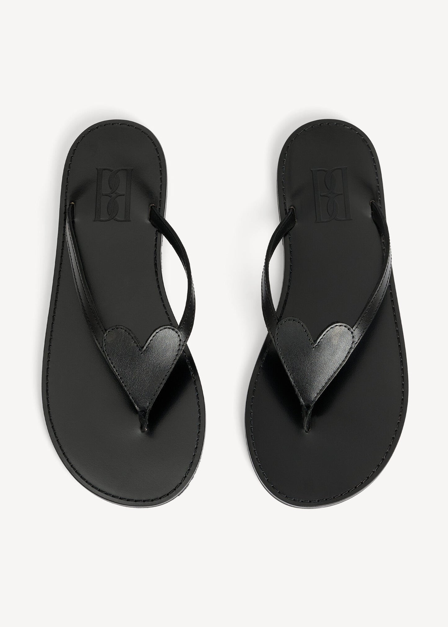 LALLA LEATHER HEART THONGS | BLACK