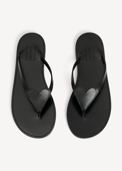 LALLA LEATHER HEART THONGS | BLACK