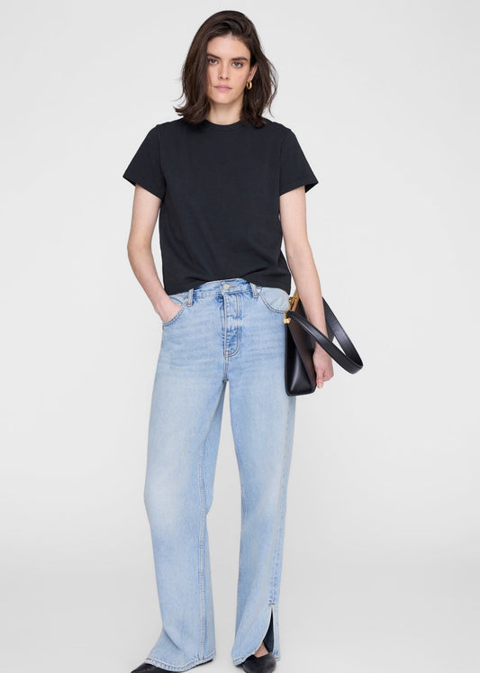SHELLEY TEE BLACK TEE