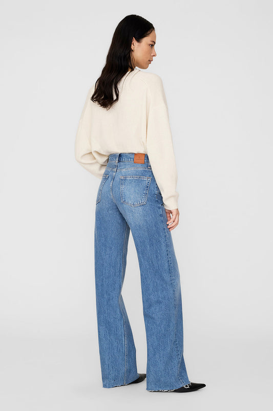 HUGH JEAN - PANAMA BLUE