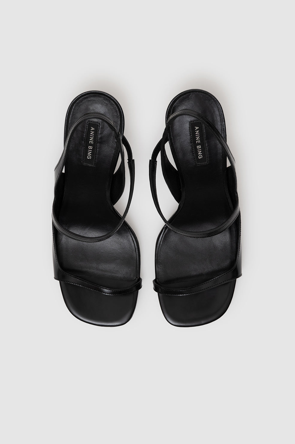 IVA SMOOTH BLACK SANDAL