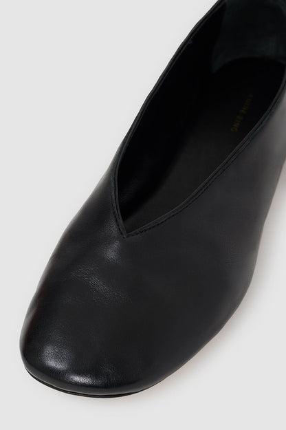 ANA FLATS SMOOTH LEATHER BLACK SHOE
