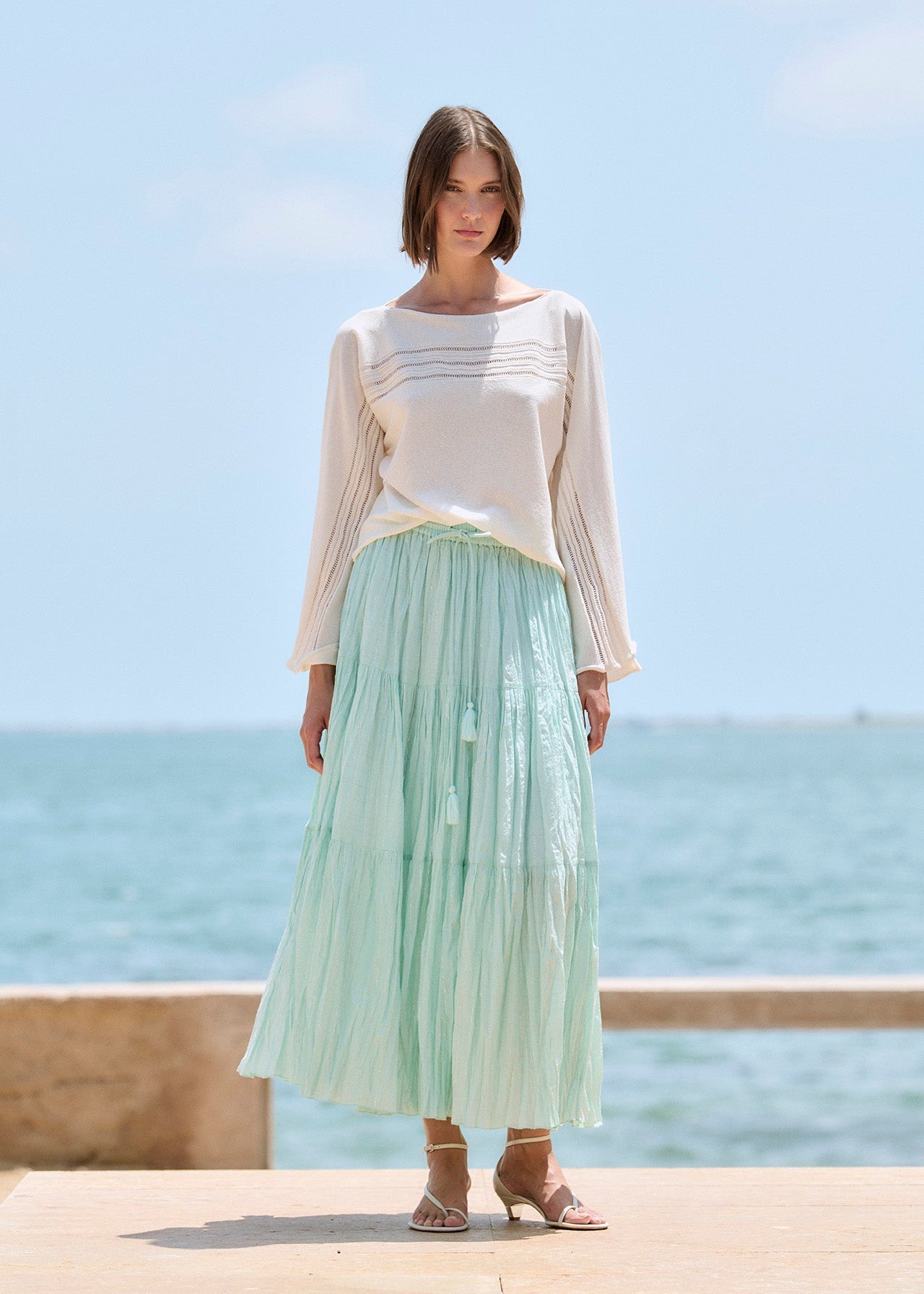 BOATNECK RAGLEN SLEEVE KNITTED SWEATER IN ECRU
