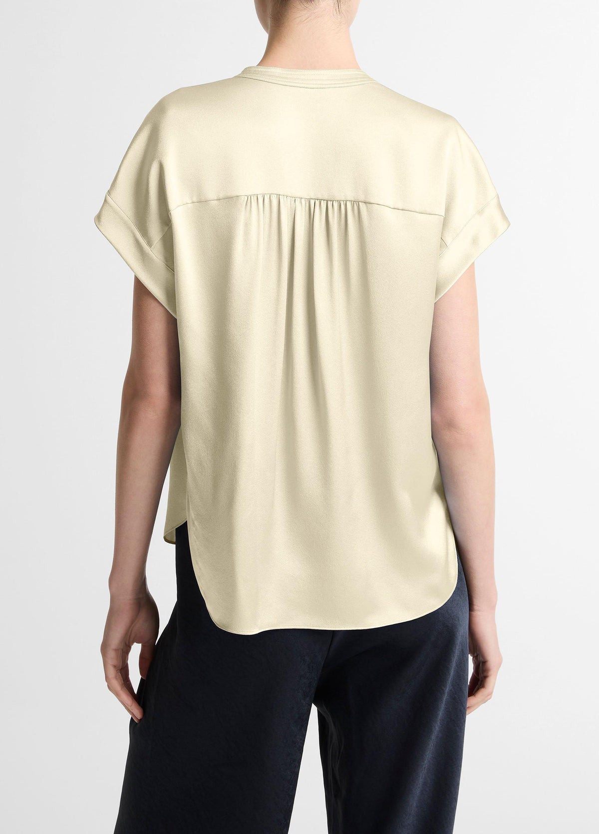 GATHERED NK CAP SLV BLOUSE CREME