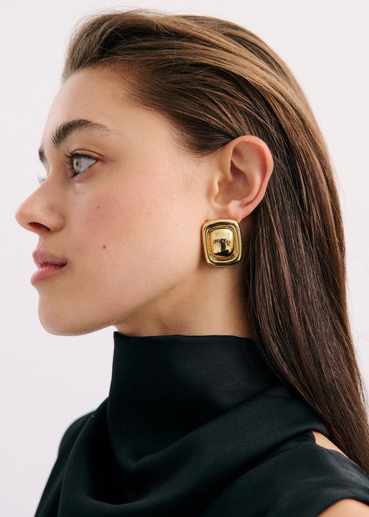Rome Earring In Gold by Anna Rossi Jewellery - view 1
