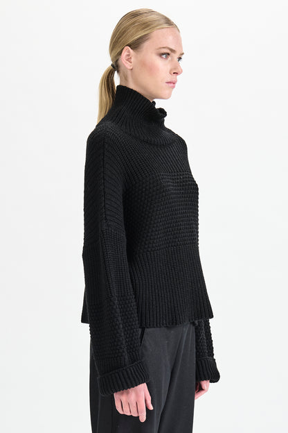 TEXTURAL TURTLENECK PULLOVER BLACK
