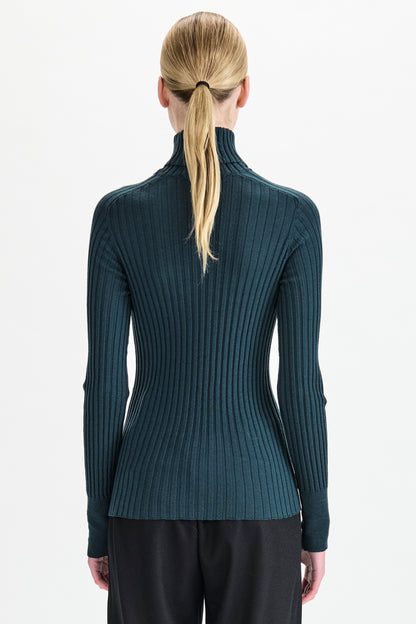 RIBBED KNIT TURTLENECK OCTANIUM