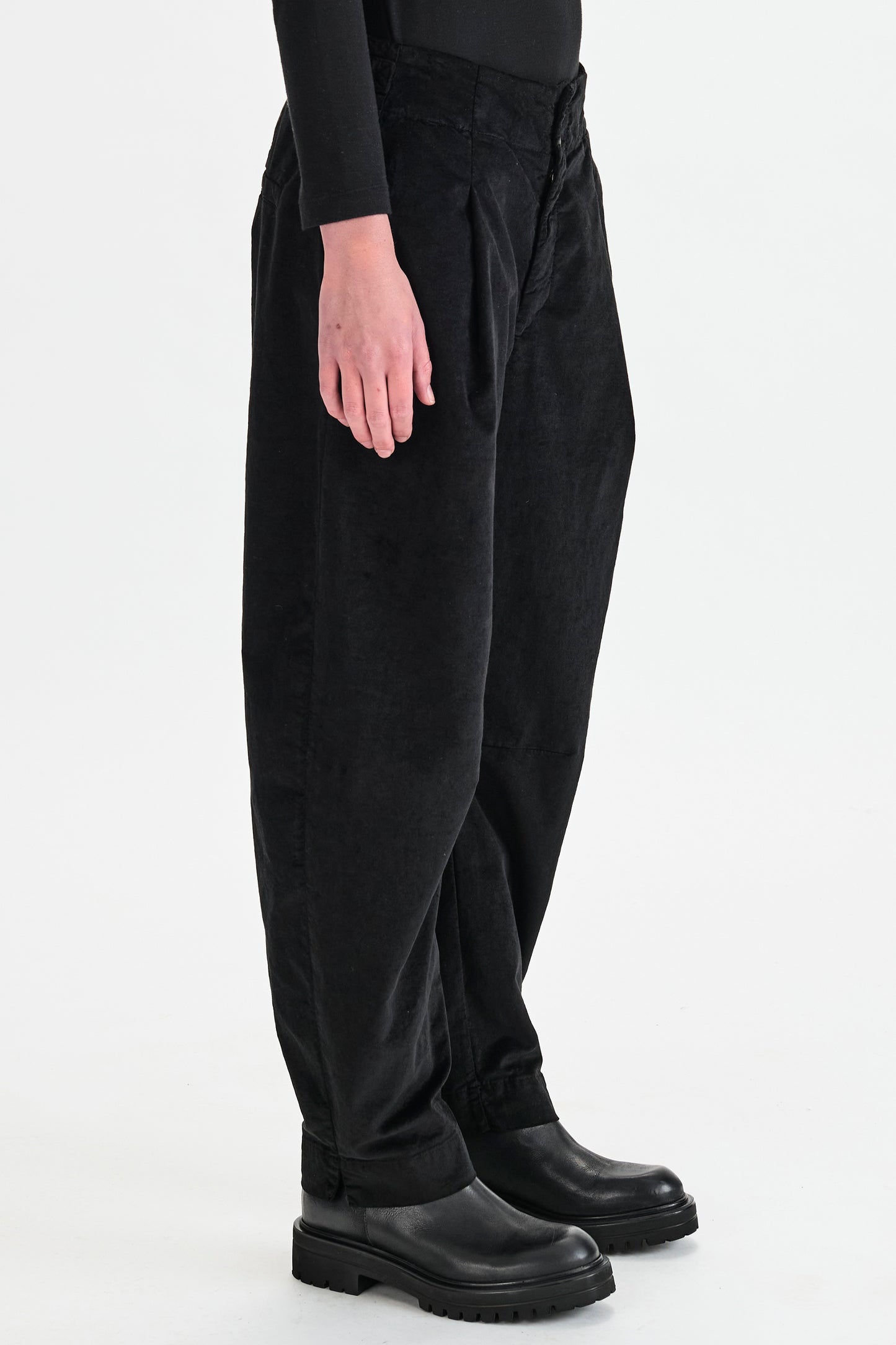 COTTON VELVET PLEAT FRONT PANT.  BLACK
