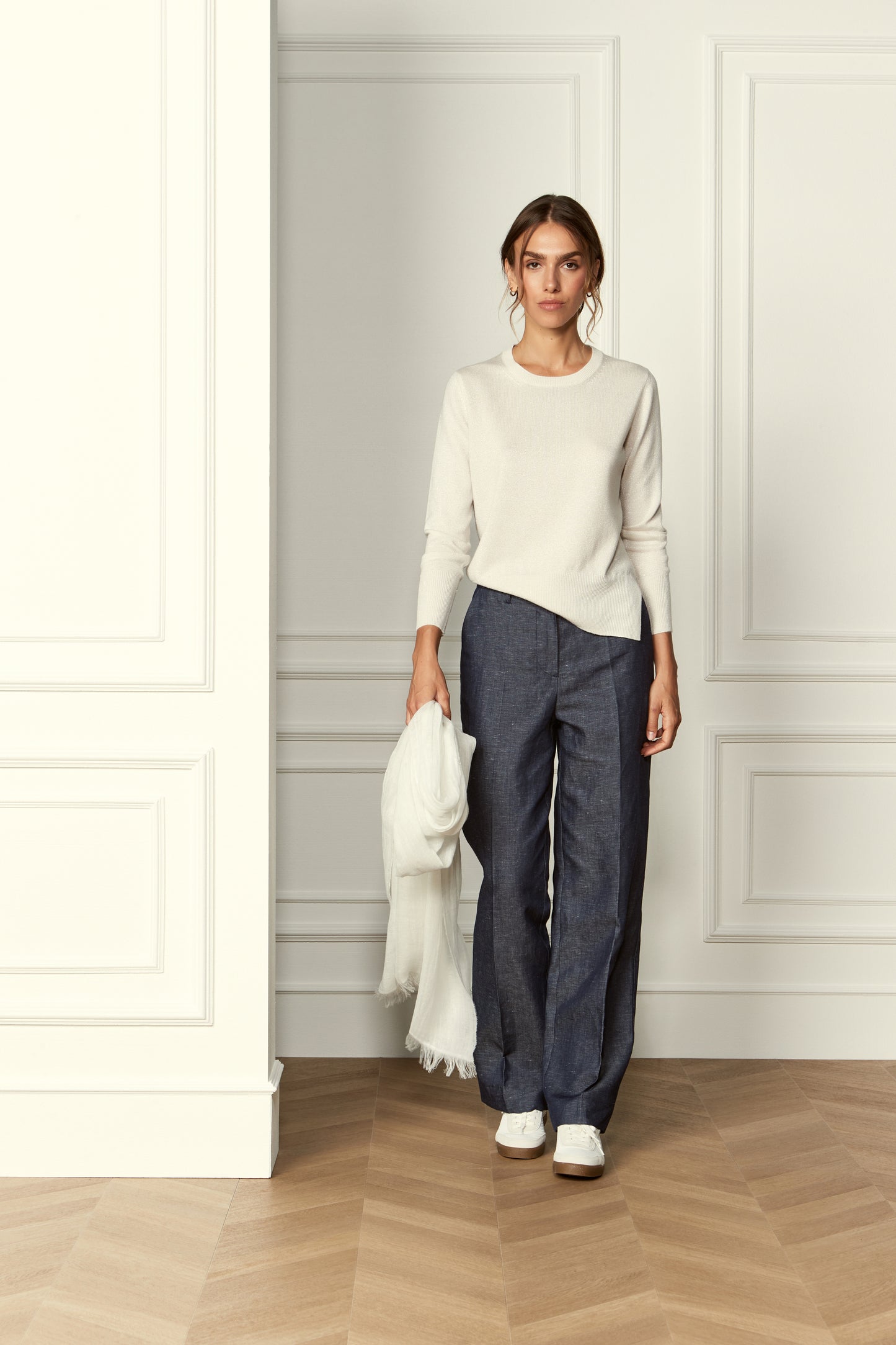 CASHMERE BLEND CREW NECK KNIT IN OFF WHITE LUREX