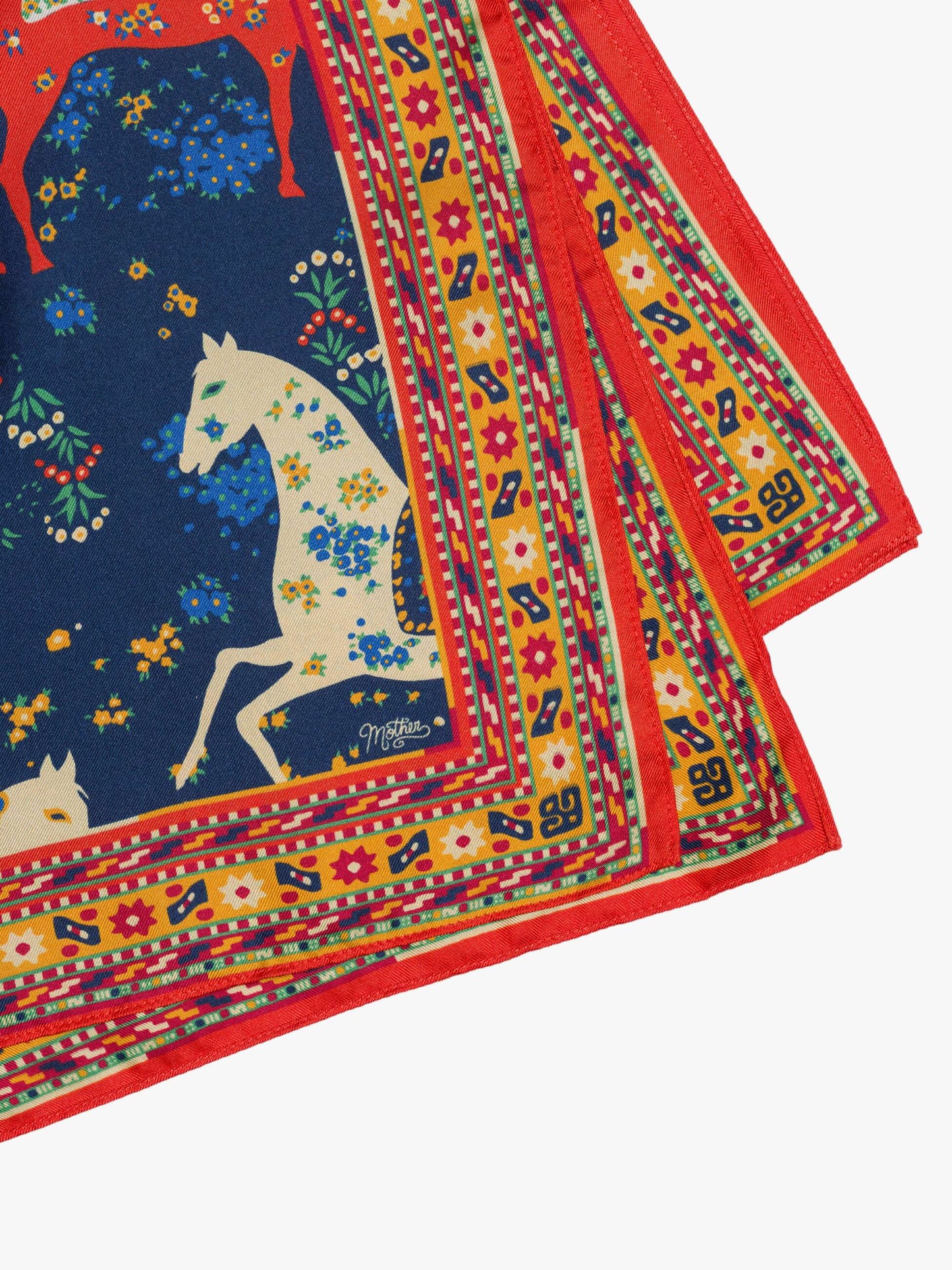 THE SCARF IT DOWN | HORSE AROUND