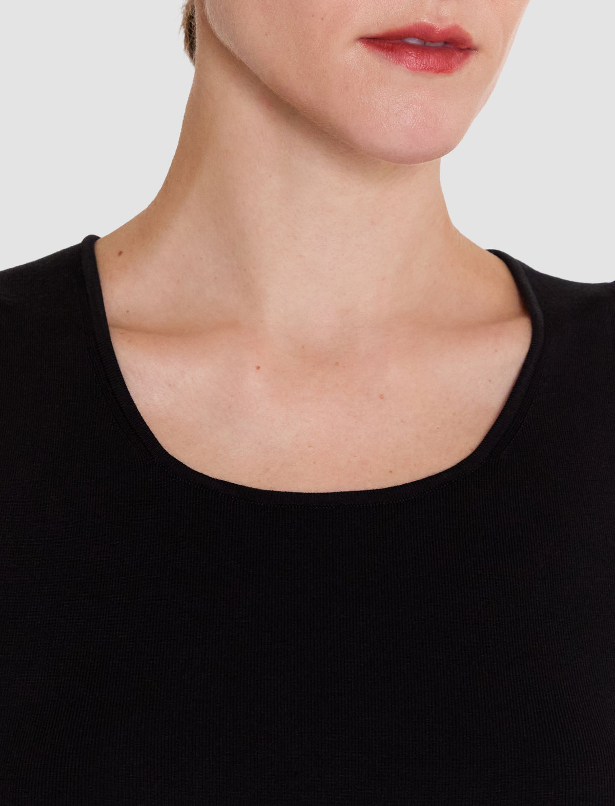 RANA TANK SILK STRETCH BLACK