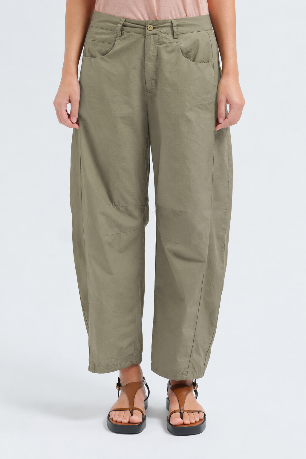 COTTON BARREL PANT IN GREEN