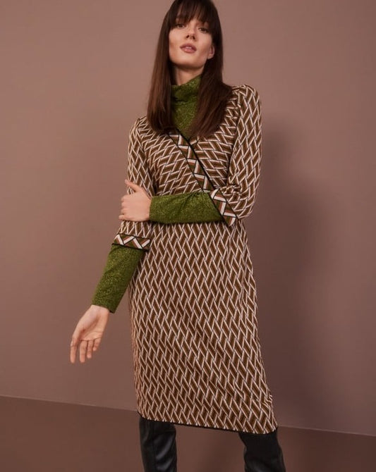 KNITTED DRESS IN JACQUARD WOVEN PATTERN