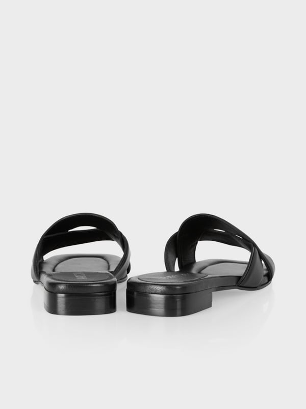 SLIDES WITH BRAIDED STRAP