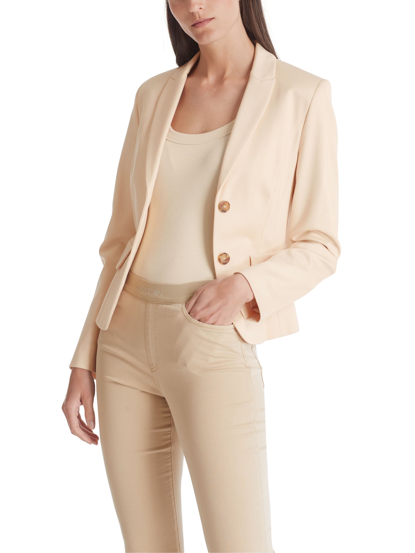 BODY HUGGING BLAZER WITH PRINCESS SEAMS