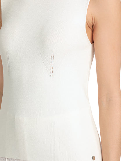 ROUND NECK SLEEVELESS FIT TOP