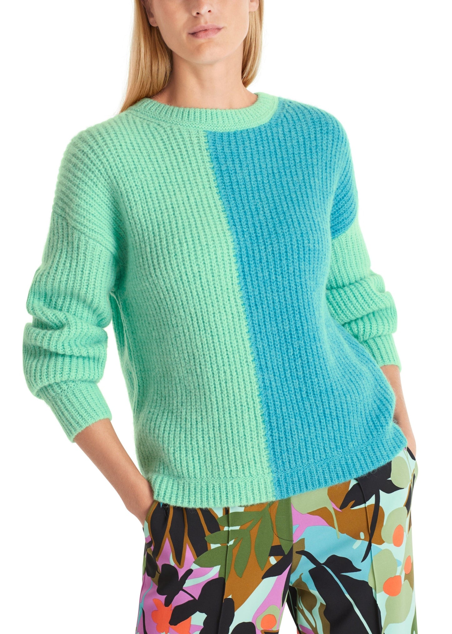 TONAL COLOUR BLOCK KNIT