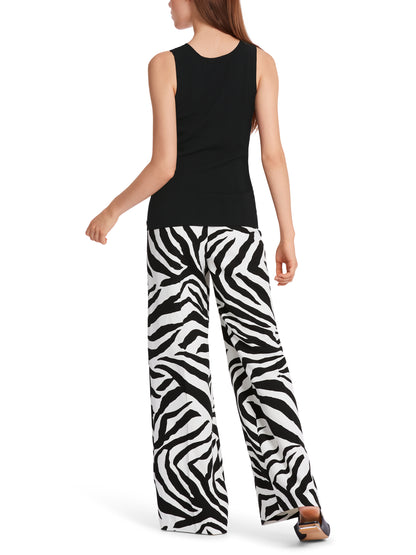 SQUARE NECK SLEEVELESS KNITTED TOP