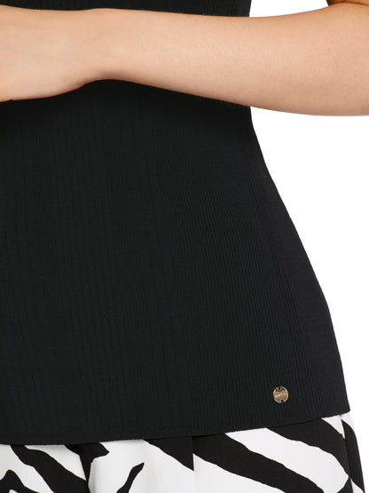 SQUARE NECK SLEEVELESS KNITTED TOP