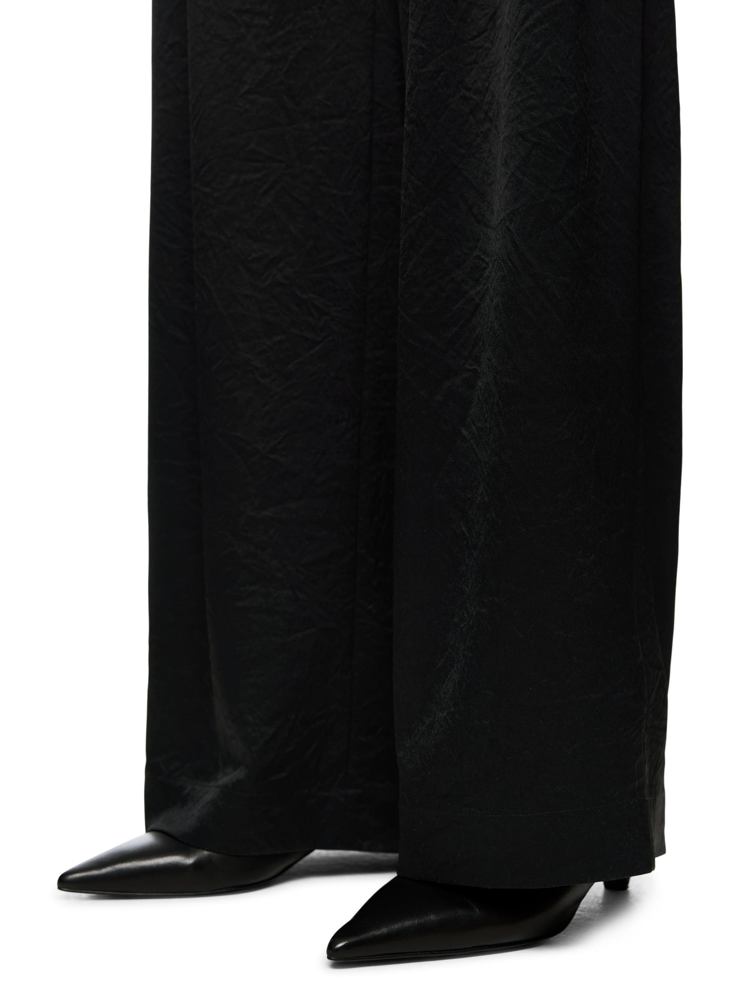 Wedi Wide Trouser W Soft Pleat And Elastic Back In Black by Marc Cain - view 9