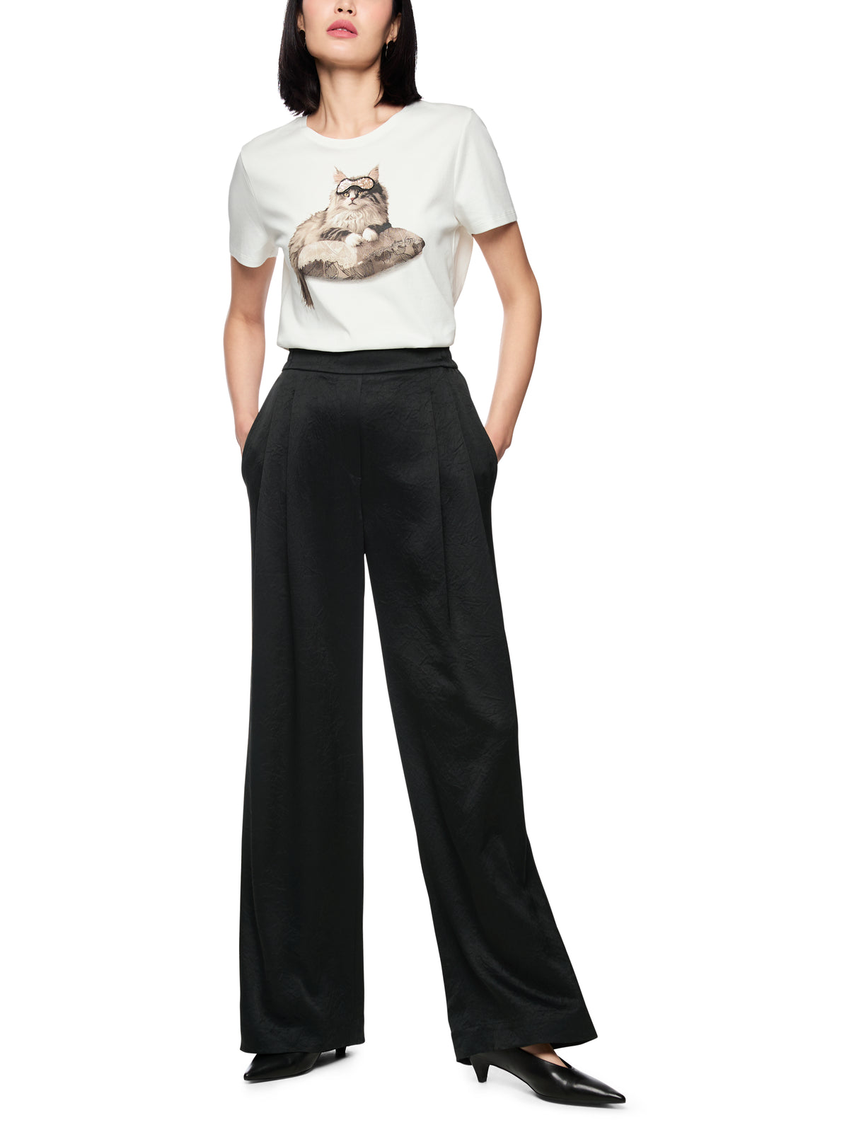 Wedi Wide Trouser W Soft Pleat And Elastic Back In Black by Marc Cain - view 2
