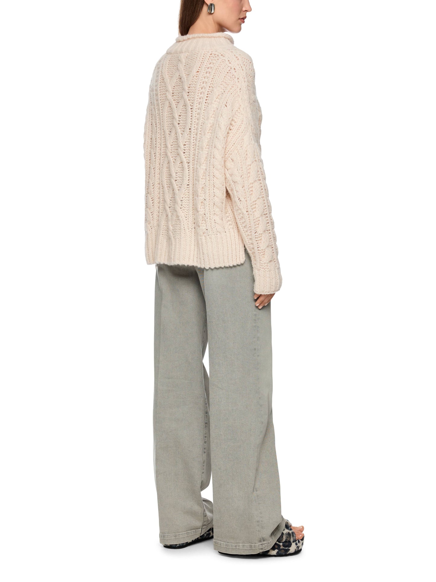 INTRICATE CABLE KNIT JUMPER  SMOKE