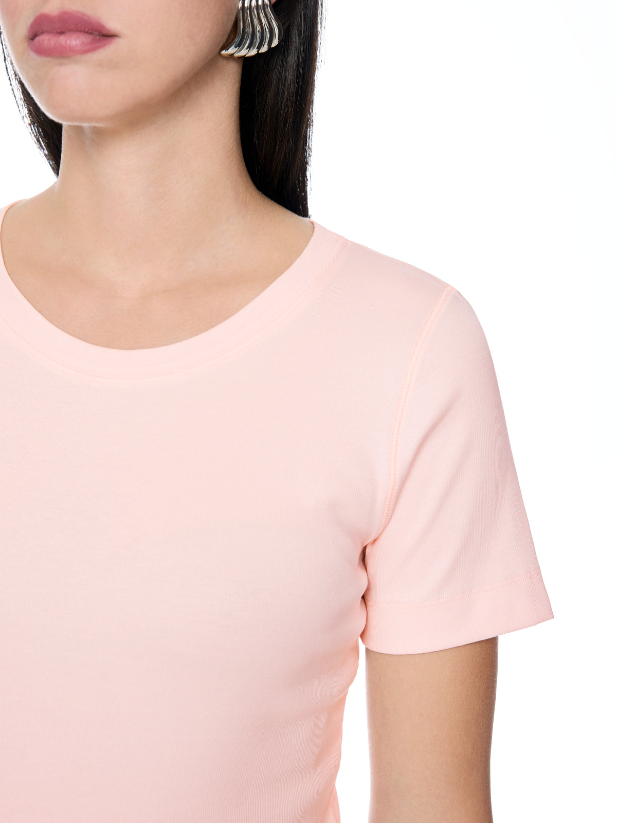 RIBBED SLIM  CREW T-SHIRT IN ROSEWATER