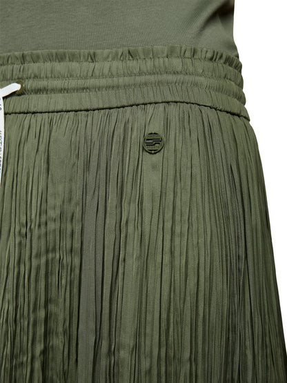 PLEATED SKIRT W ELASTIC WAISTBAND IN OLIVINE