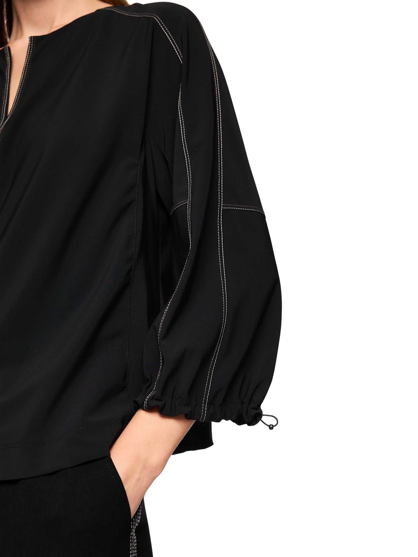 LOOSE FITTING LEISURE BLOUSE BLACK