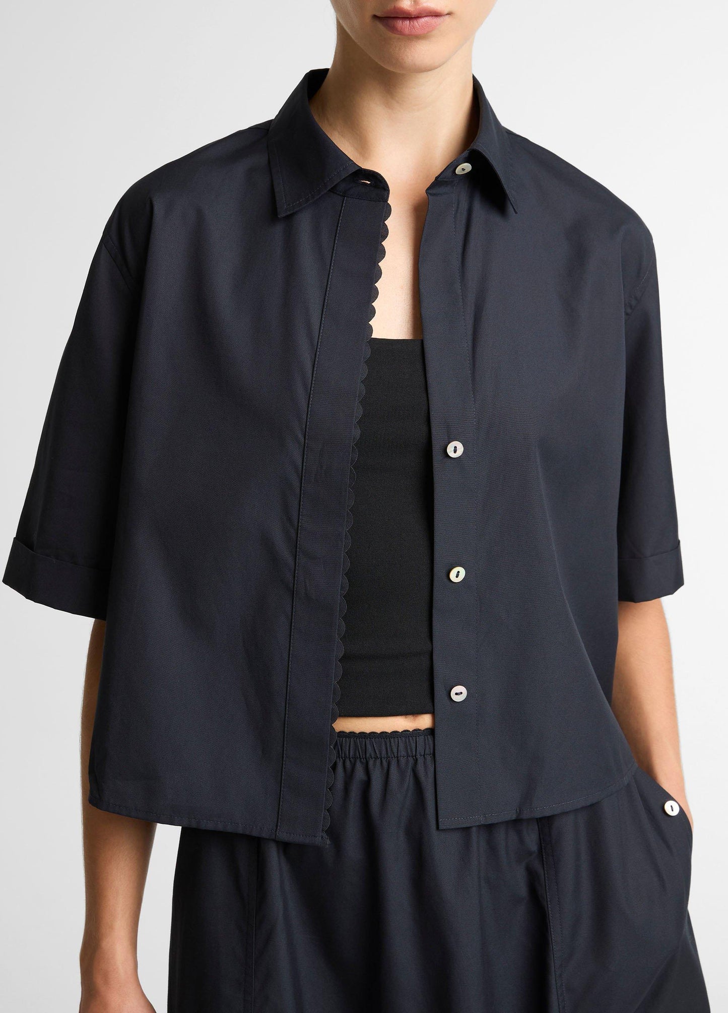 SCALLOP DETAIL S/S SHIRT ECLIPSE