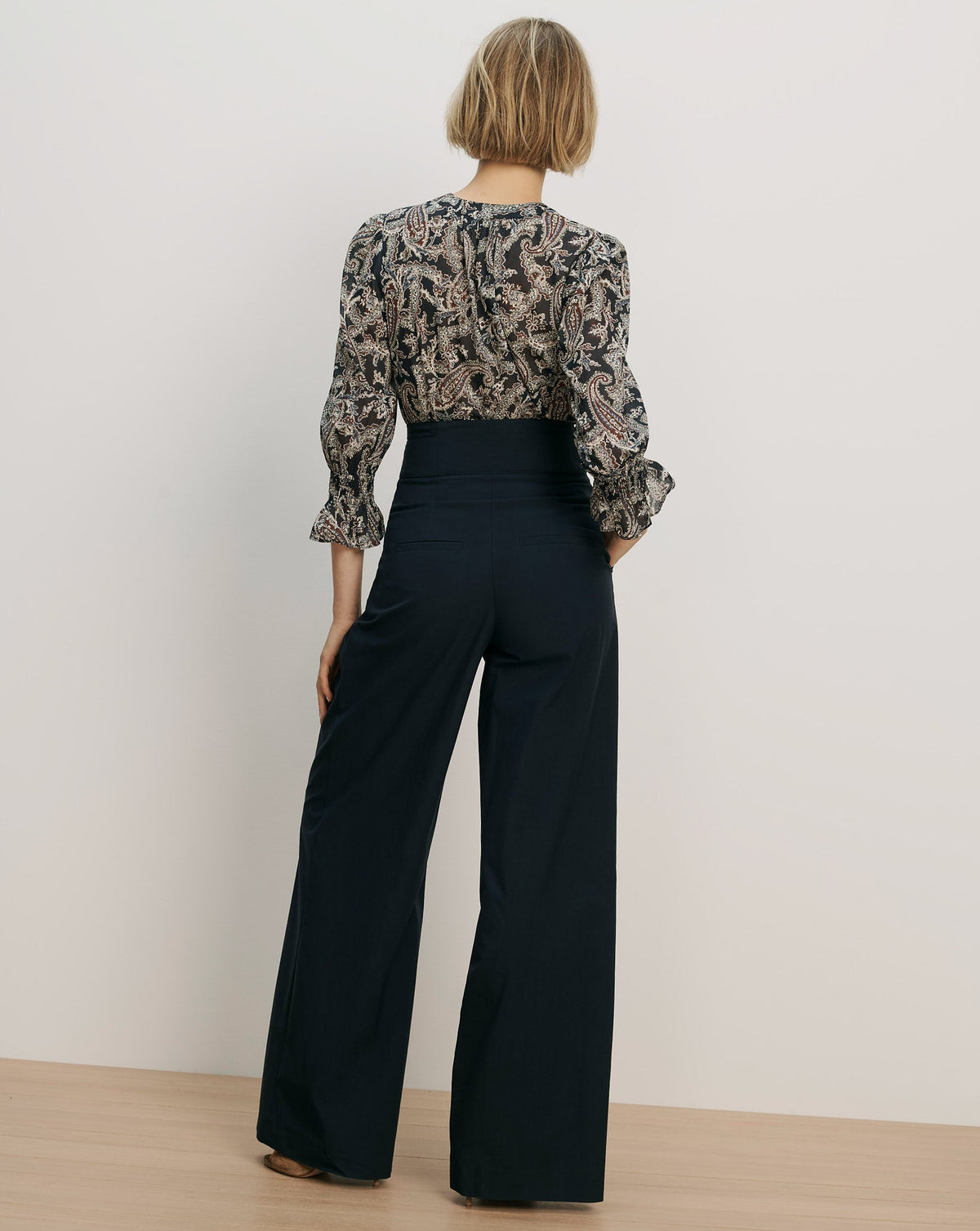 3/4 ASHLYNN BLOUSE IN NAVY MULTI