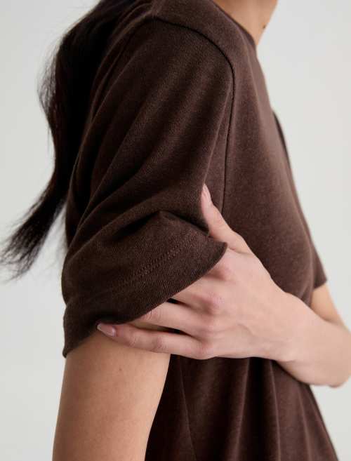CHARLI LINEN JERSEY TOP IN OAK BARREL