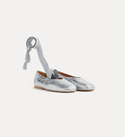 LACE-UP BALLET FLAT IN LAMÉ CRACKLED LEATHER
