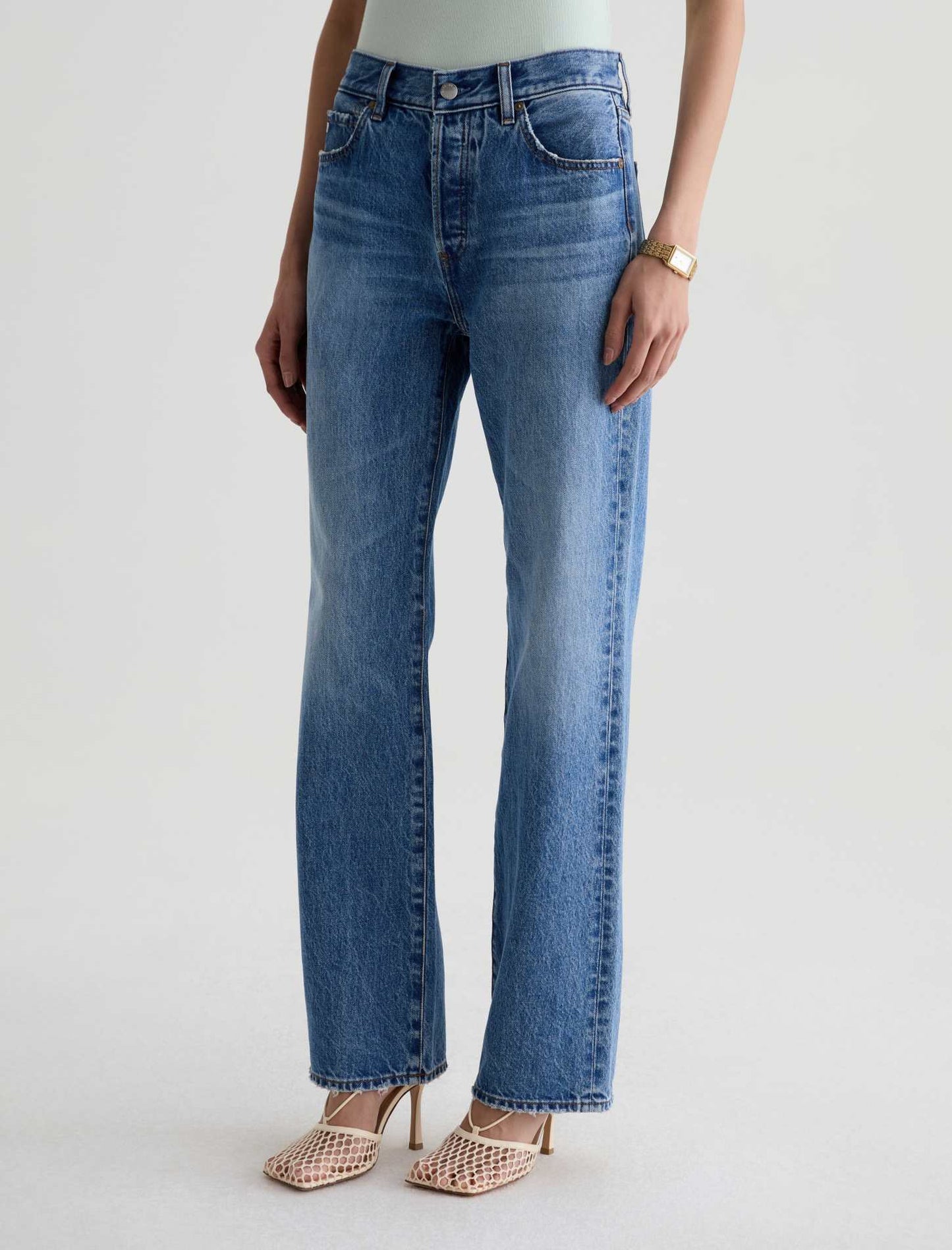 SYDNEY JEANS IN CANDID