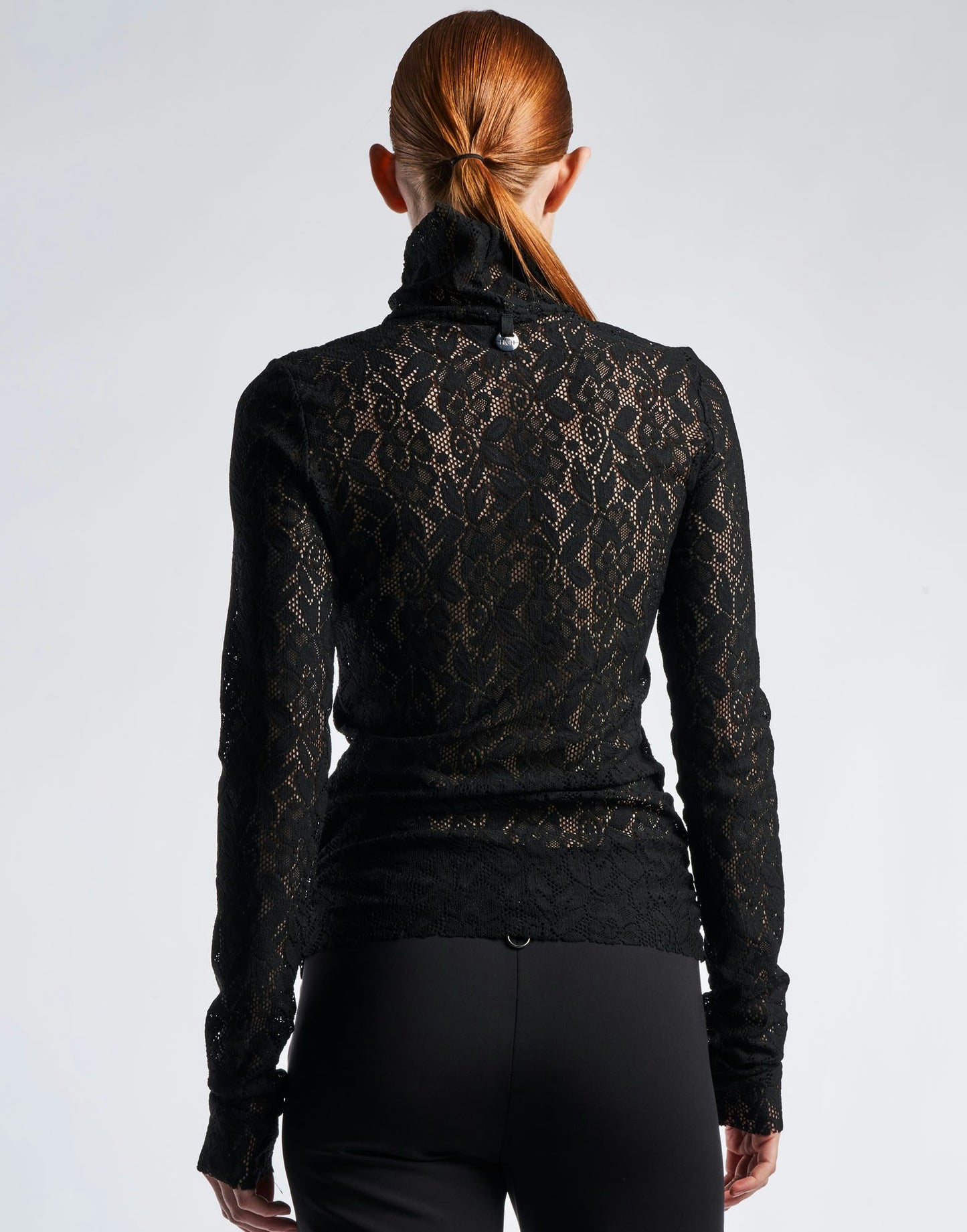LOGICAL TURTLENECK LACE TOP