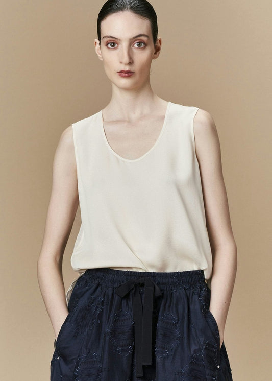 RECITAL FLARED SLEEVELESS SILK TOP