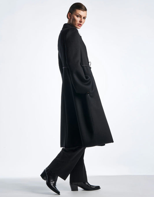 CONFIDENT BELTED 3/4 LENGTH COAT