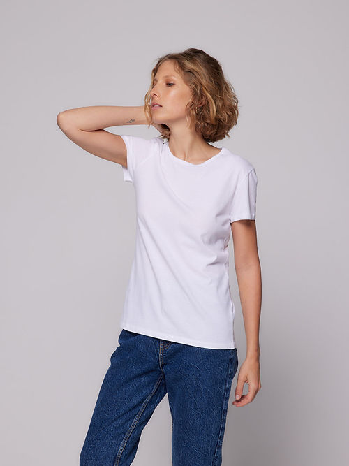 JAMIE ROUND NECK T-SHIRT