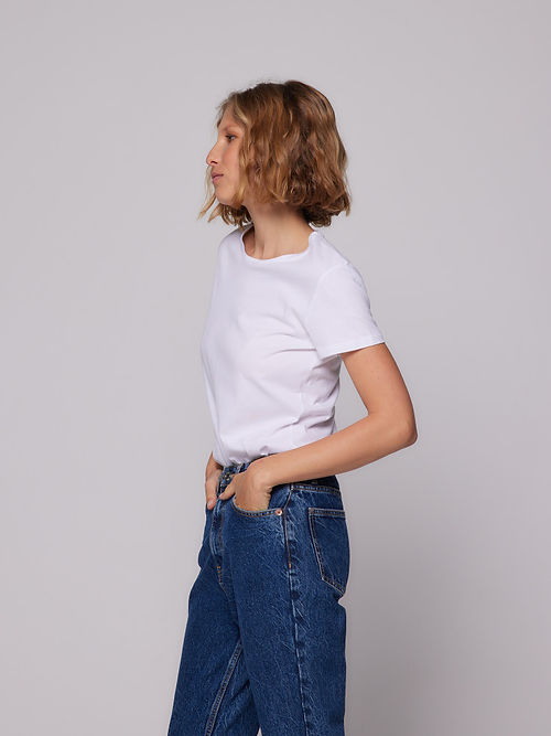 JAMIE ROUND NECK T-SHIRT